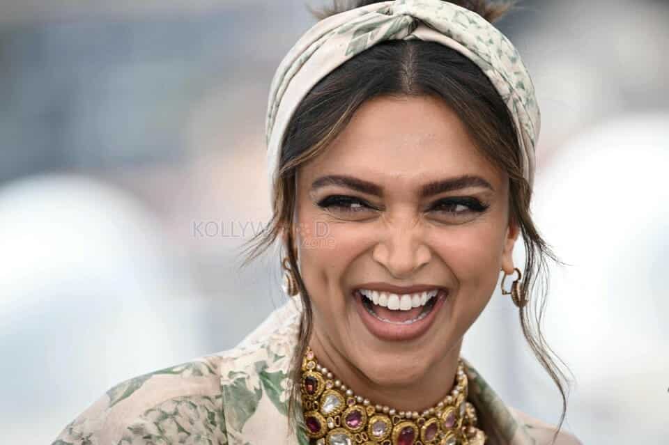 Beautiful Deepika Padukone at Cannes 2022 Photos 34