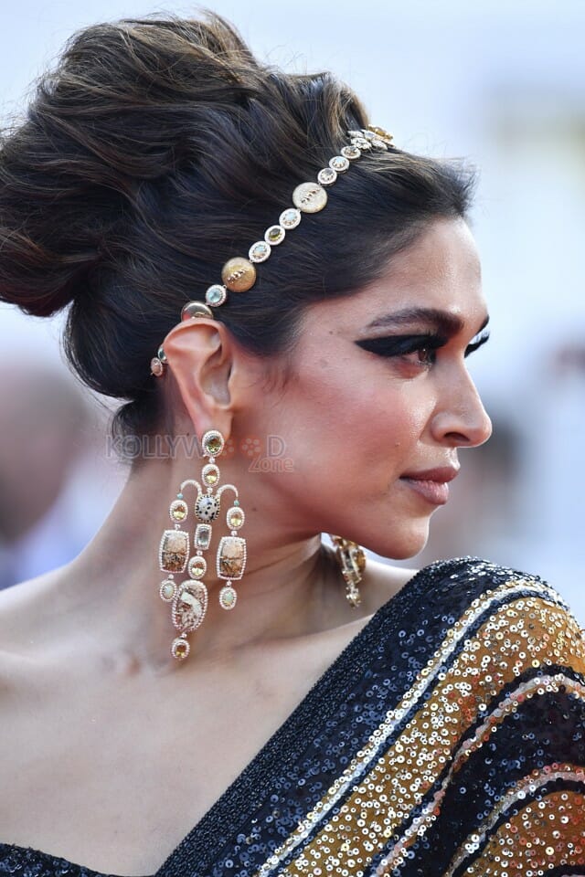 Beautiful Deepika Padukone at Cannes 2022 Photos 56