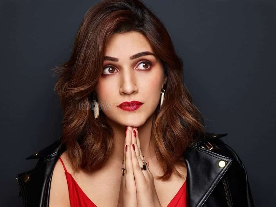 Beautiful Hindi Actress Kriti Sanon Photoshoot Stills 11 242122 Beautiful Hindi Actress Kriti Sanon Photoshoot Stills 11 242122