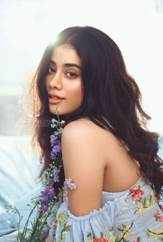 Beautiful Janhvi Kapoor in a Floral Picture 01