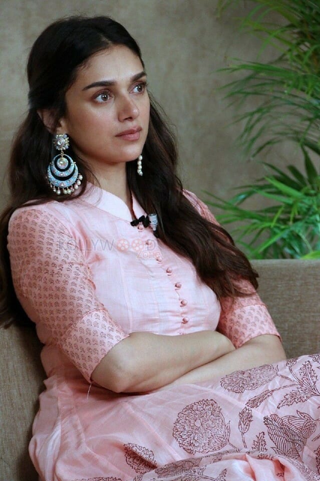 Beautiful Model Aditi Rao Hydari Pictures