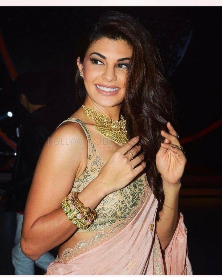 Beautiful Model And Actress Jacqueline Fernandez Photos