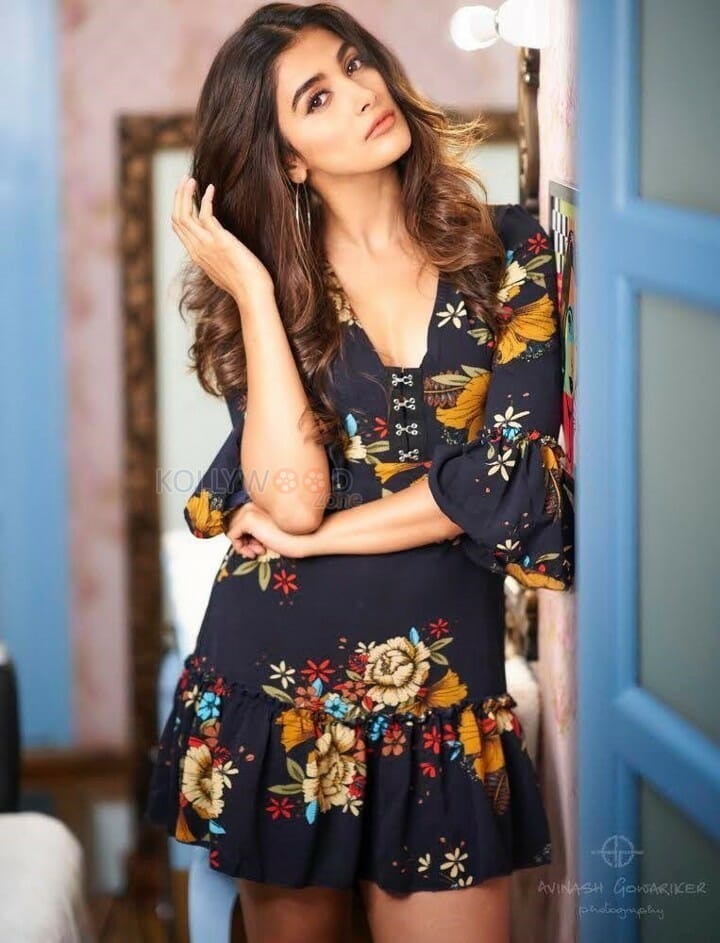 Beautiful Pooja Hegde Unseen Pictures