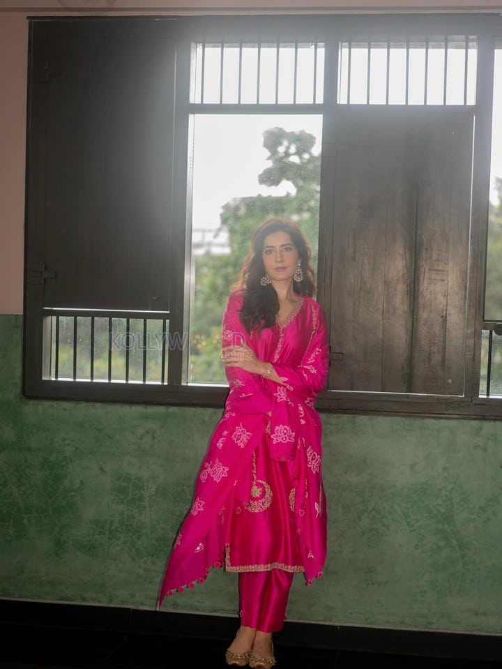 Beautiful Raashi Khanna in a Pink Silk Kamal aur Gulaab Kurta Set with Floral Motifs and Pita Embroidery Photoshoot Pictures 07