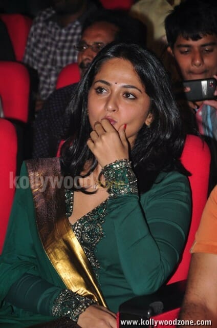 Beautiful Sexy Anushka Shetty Pictures