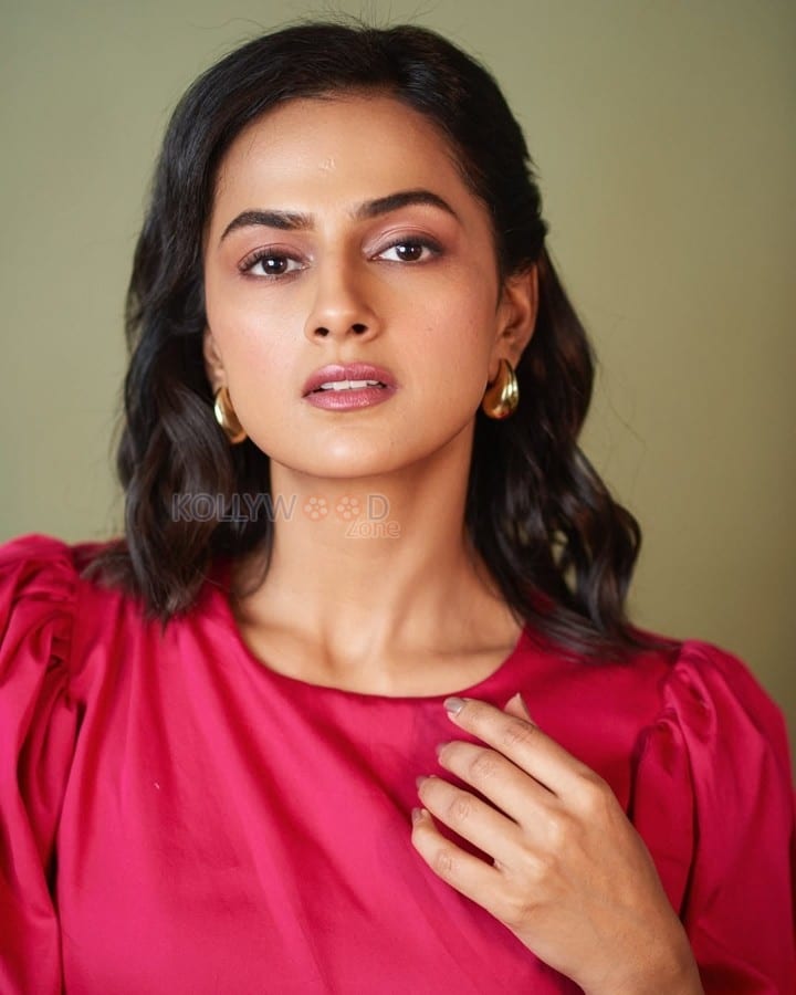 Beautiful Shraddha Srinath in a Pink Cutout Dress Photos 04