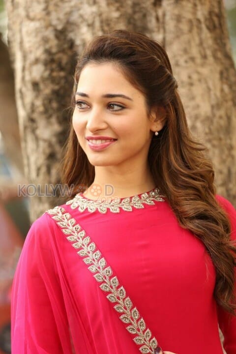 Beautiful Tamil Telugu Actress Tamanna Photos