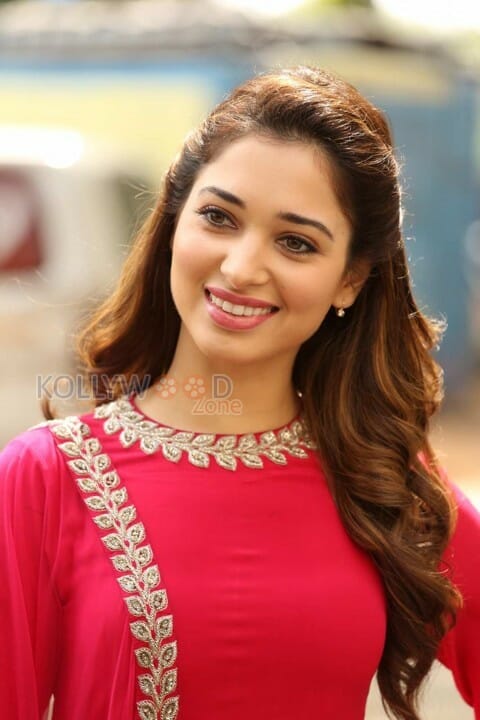 Beautiful Tamil Telugu Actress Tamanna Photos