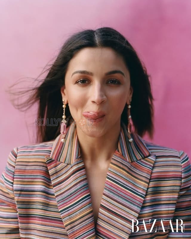 Bollywood Actress Alia Bhatt Harpers Bazaar Photoshoot Pictures 03