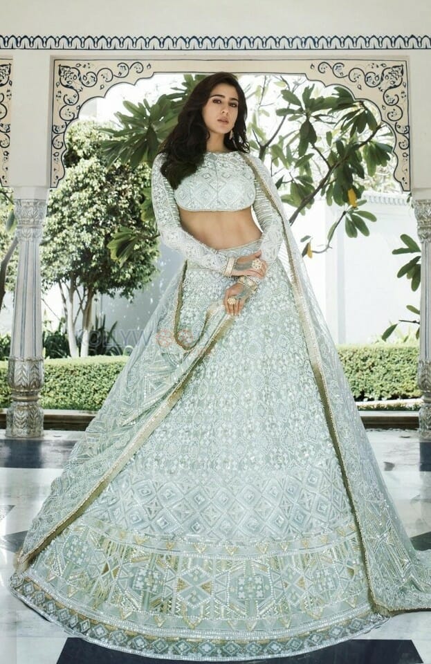 Bollywood Diva Sara Ali Khan Sexy Glam Pictures 57