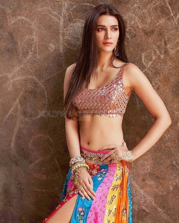 Bollywood Heroine Kriti Sanon in a Multicolor Printed Skirt and Short Sleeveless Blouse Photo 01