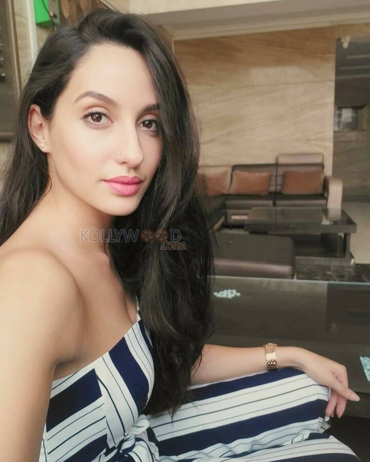 Canadian Model And Actress Nora Fatehi Photos