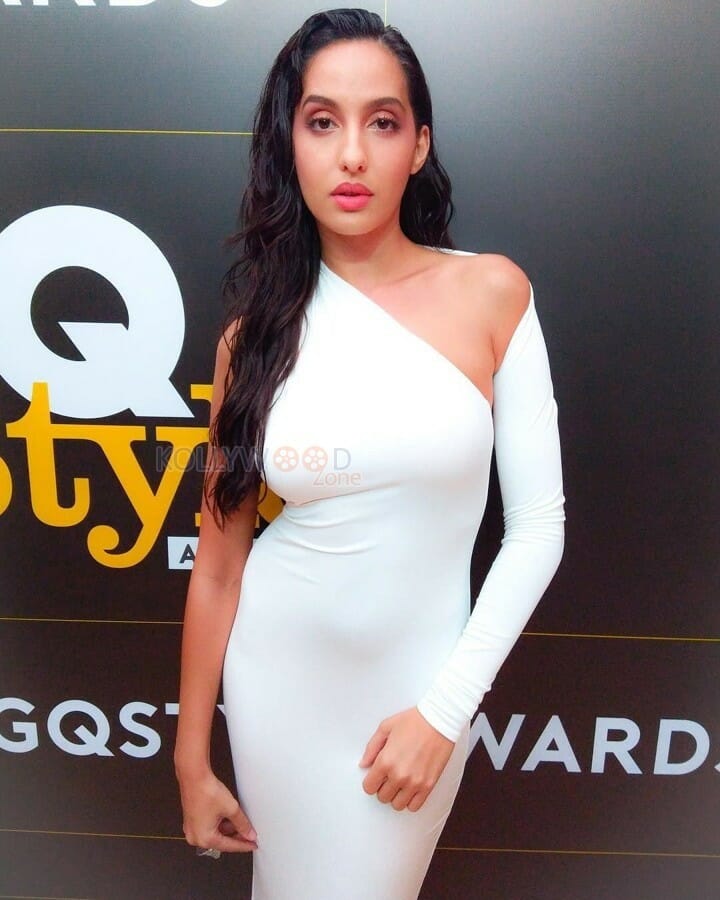 Canadian Model And Actress Nora Fatehi Photos