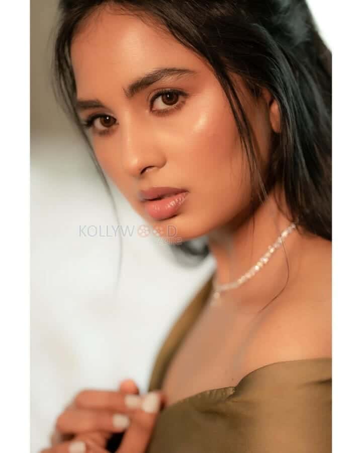 Chandramukhi 2 Actress Srushti Dange Pictures 01