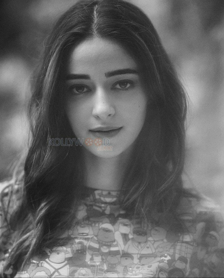 Cute Actress Ananya Panday Black and White Pictures