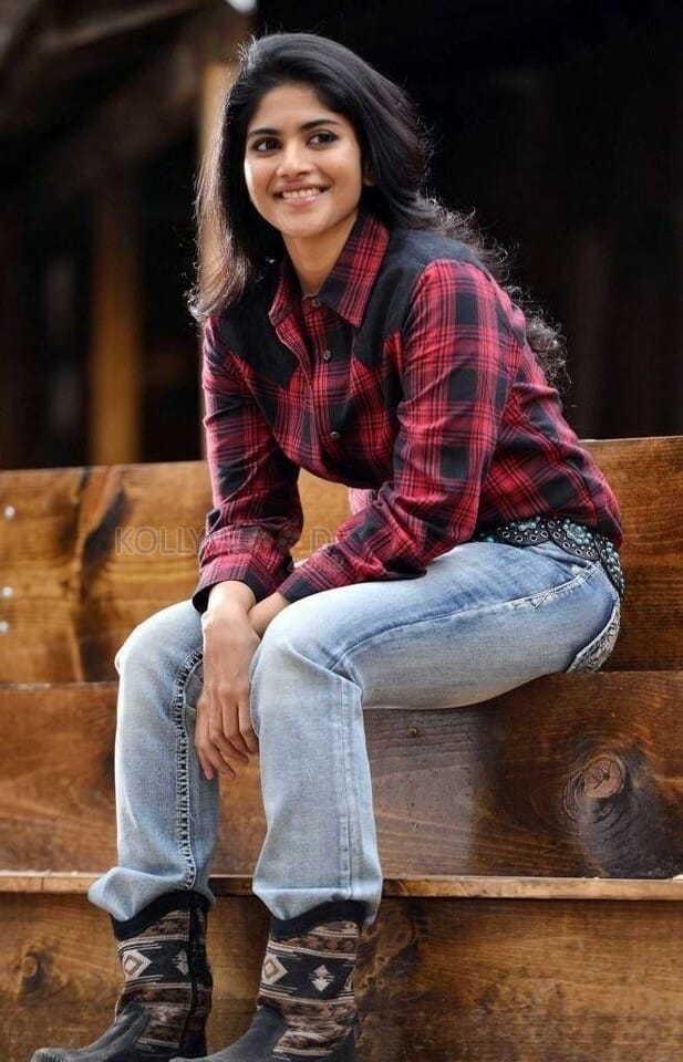 Cute Actress Megha Akash Photos