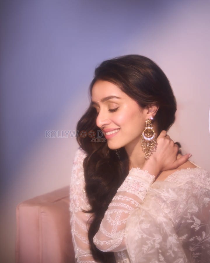 Cute and Charming Shraddha Kapoor in an Ivory Chikankari Anarkali Set Photos 01