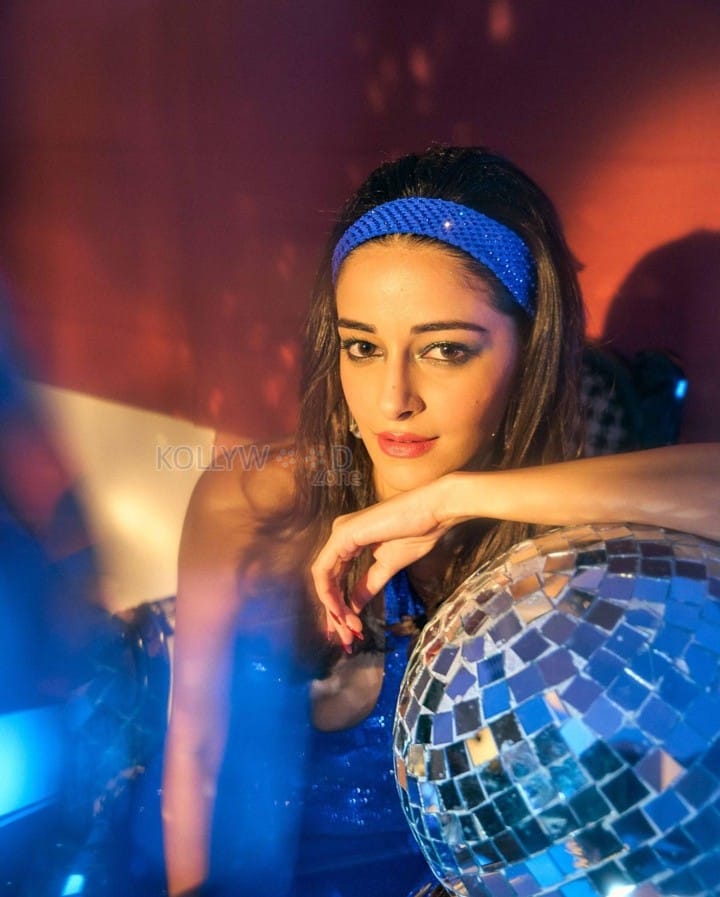 Dazzling Ananya Panday in a Blue Halter Neck Disco Look Pictures 01