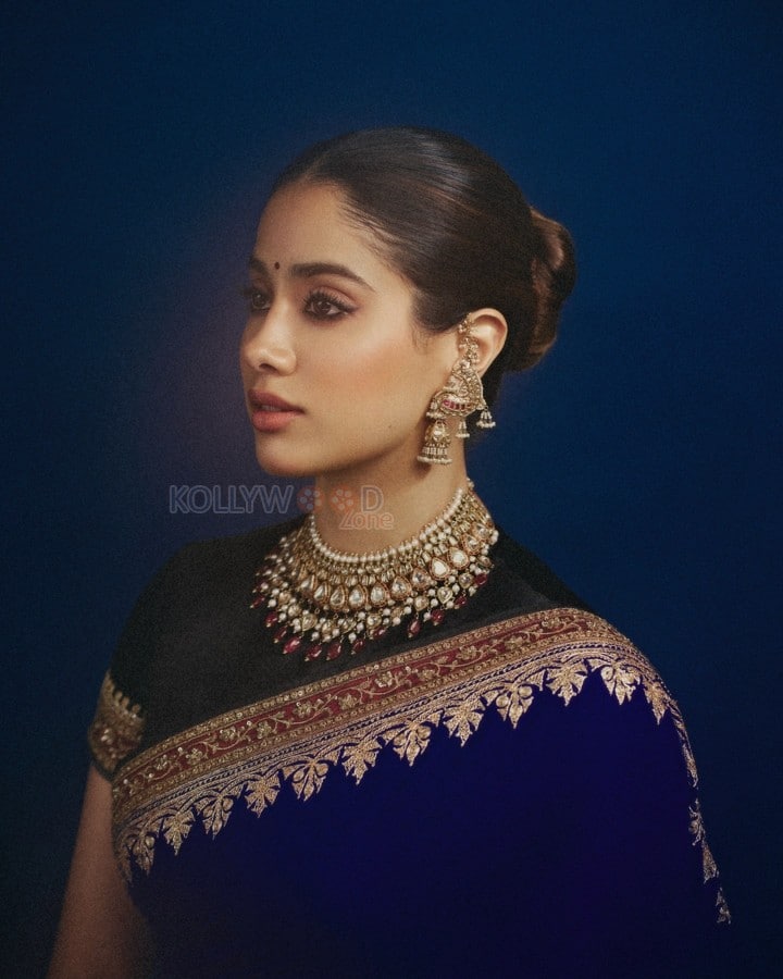 Dazzling Janhvi Kapoor in a Royal Blue Pashmina Saree with a Black Velvet Blouse Photos 03