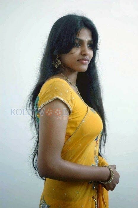 Dhansika Sexy Photos