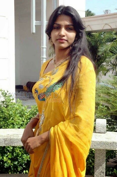 Dhansika Sexy Photos