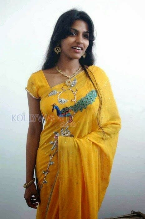 Dhansika Sexy Photos