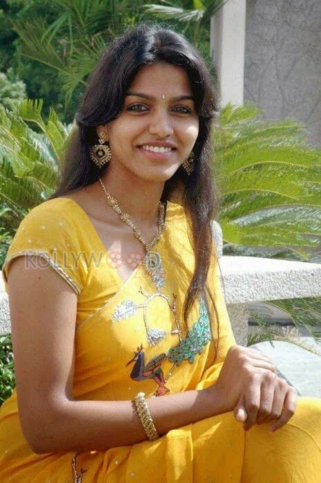 Dhansika Sexy Photos