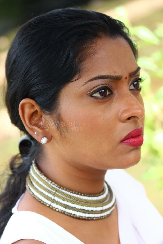Dharavi Heroine Sunulakshmi Photos