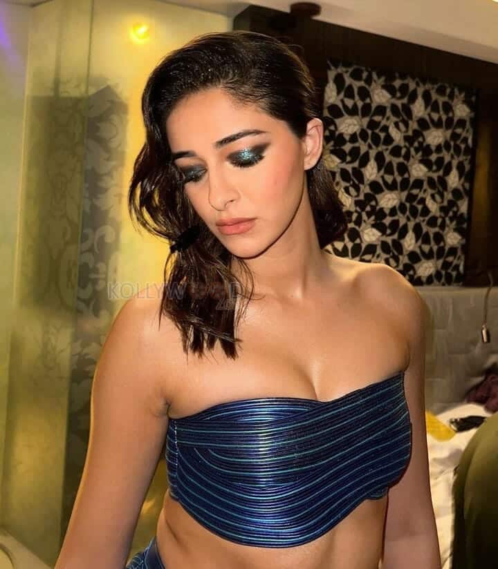 Dream Girl 2 Actress Ananya Panday Pictures 06