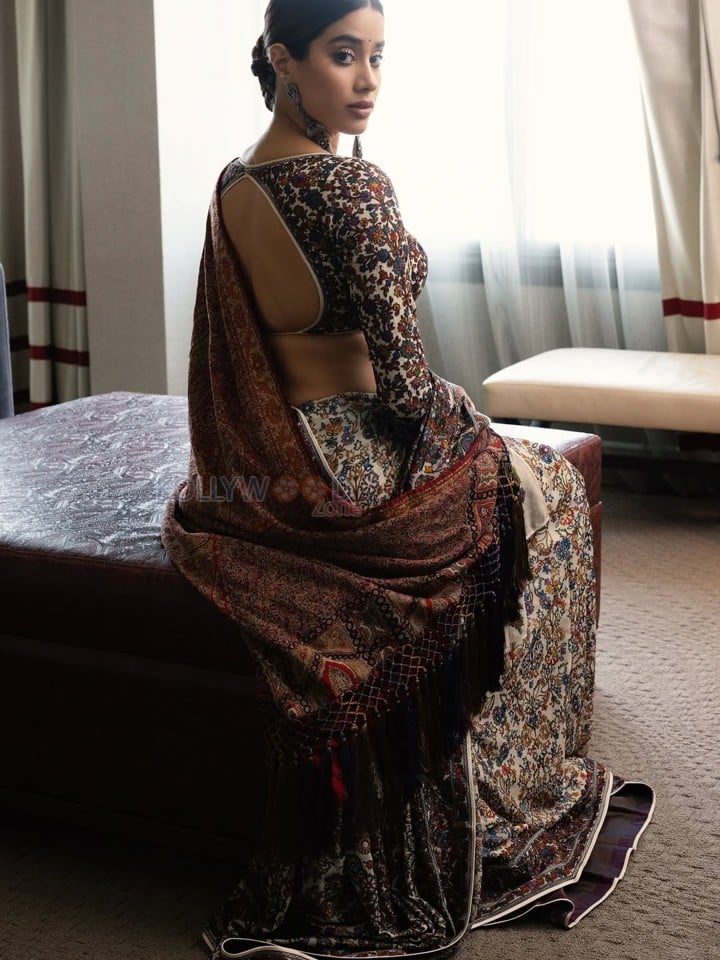 Elegant Janhvi Kapoor in a Beautiful Resham Saree with a Backless Full Sleeve Blouse Photos 03
