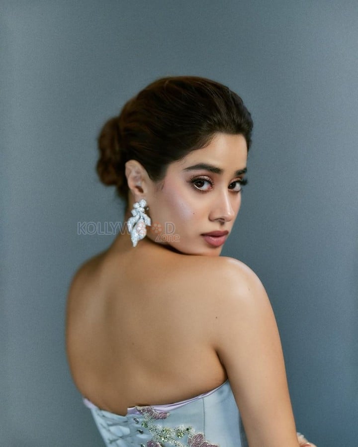 Elegant and Chic Janhvi Kapoor in an Off Shoulder Pastel Corset Dress Photos 01