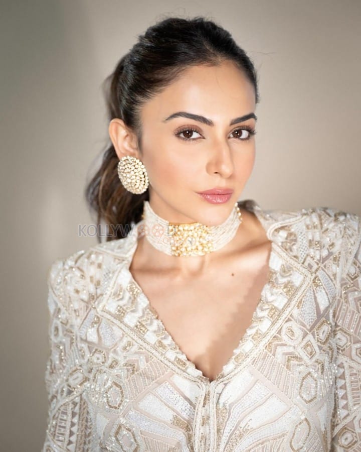 Ethnic Beauty Rakul Preet Singh in an Ivory Embellished Sharara Set Photos 01