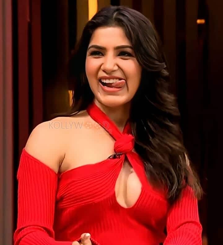 Fiery Red Hot Samantha Ruth Prabhu showing Side Cleavage Photos 01