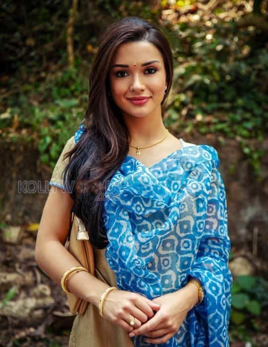 Gethu Movie Amy Jackson Stills
