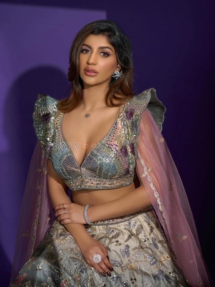 Glam Actress Yashika Aannand in a Teal Lehenga Photos 02