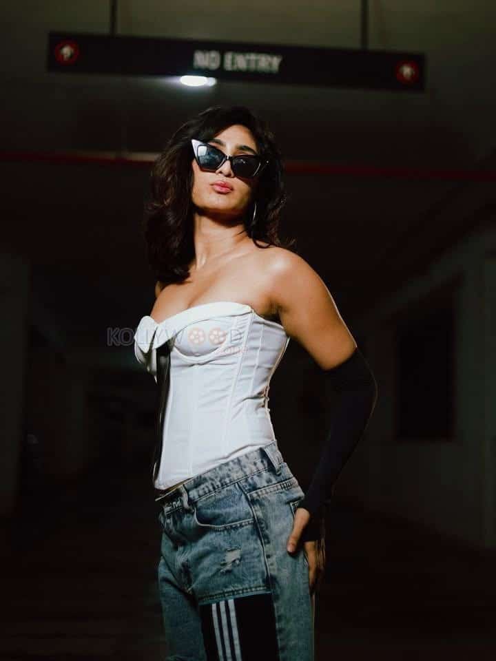 Glamorous Deepti Sati in a White Tie Corset Top with Denim Pant Photos 01