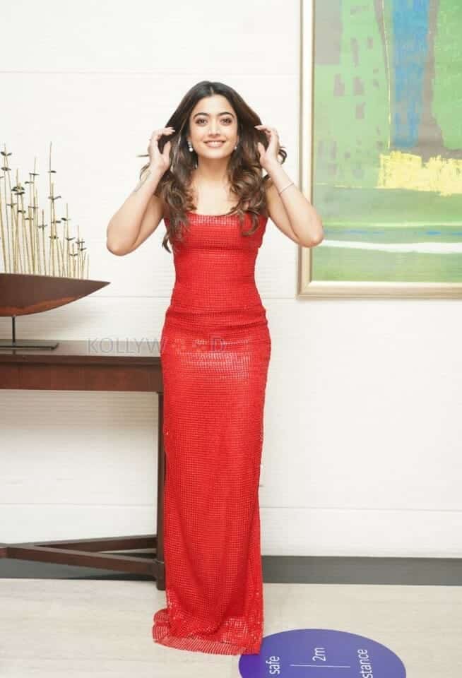 Gorgeous Actress Rashmika Mandanna New Photoshoot Pictures 01