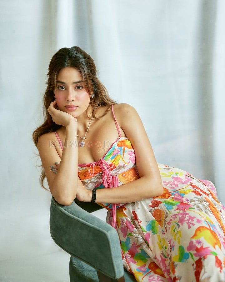 Gorgeous Janhvi Kapoor in a Floral Calf Length Flared Dress with Spaghetti Straps Photos 01