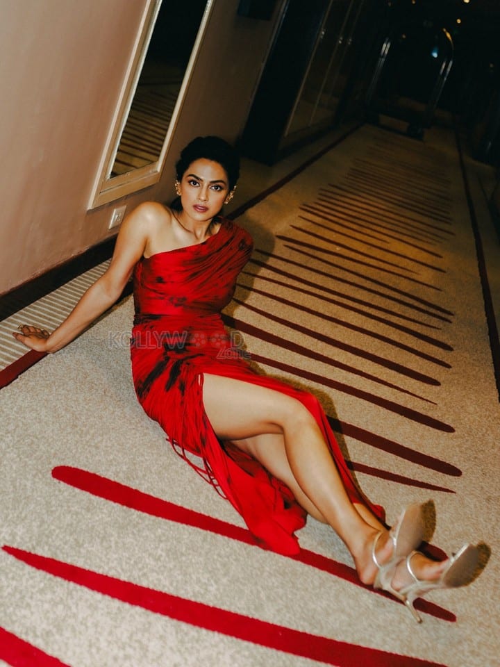 Gorgeous Shraddha Srinath in a Red One Shoulder Draped Dress with a High Slit Pictures 01