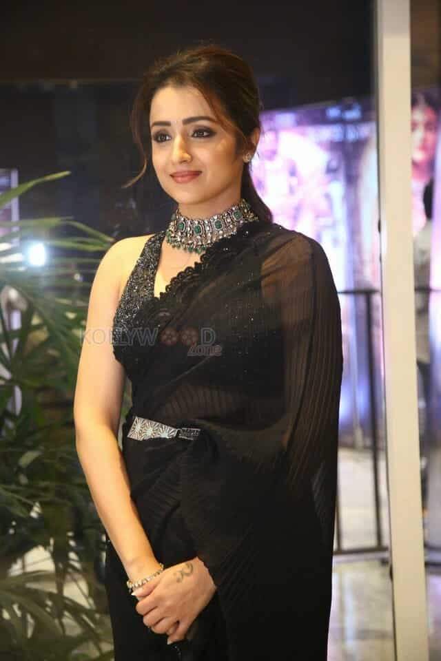 Gorgeous Trisha Krishnan at Ponniyin Selvan I Movie Pre Release Event Pictures 13