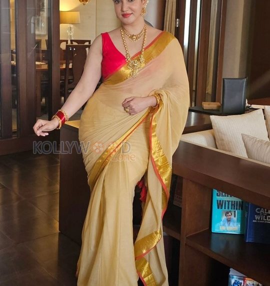 Honey Rose