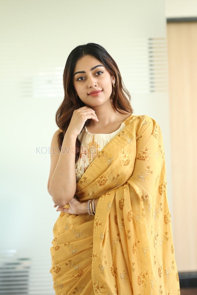 Heroine Anu Emmanuel at The Girlfriend Interview Photos 03