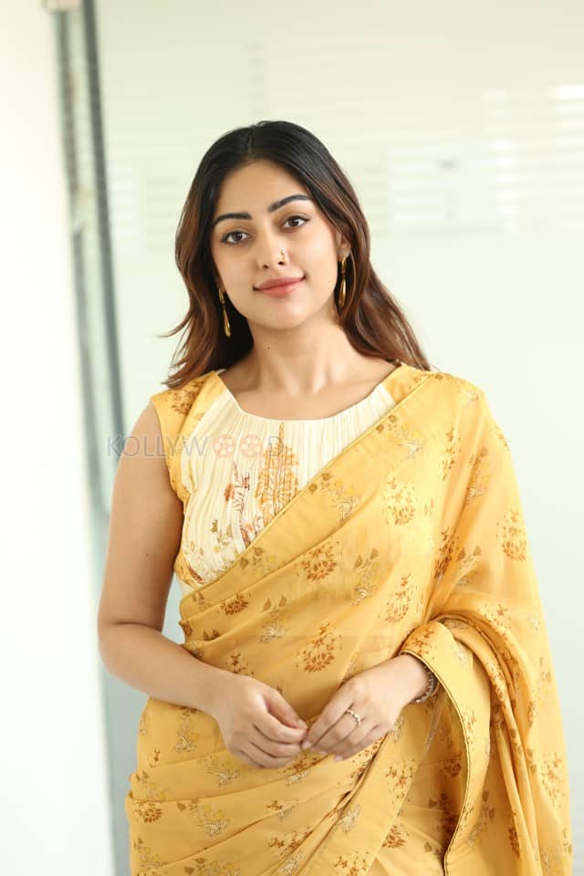 Heroine Anu Emmanuel at The Girlfriend Interview Photos 42