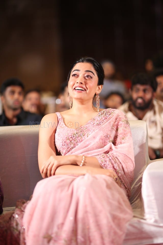 Heroine Rashmika Mandanna at Kuberaa Movie Pre Release Event Photos 03