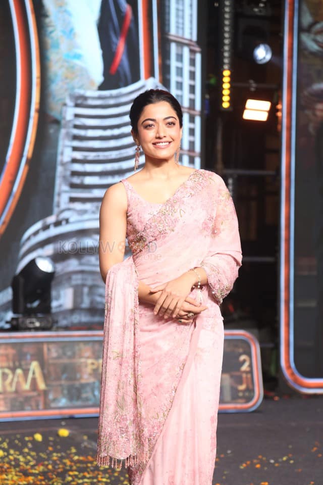Heroine Rashmika Mandanna at Kuberaa Movie Pre Release Event Photos 08
