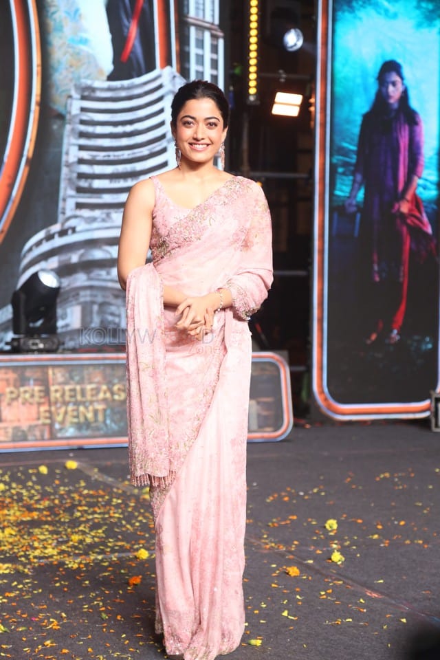 Heroine Rashmika Mandanna at Kuberaa Movie Pre Release Event Photos 09