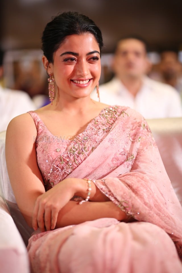 Heroine Rashmika Mandanna at Kuberaa Movie Pre Release Event Photos 16