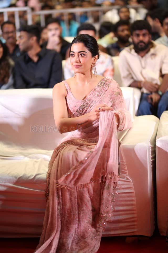 Heroine Rashmika Mandanna at Kuberaa Movie Pre Release Event Photos 21