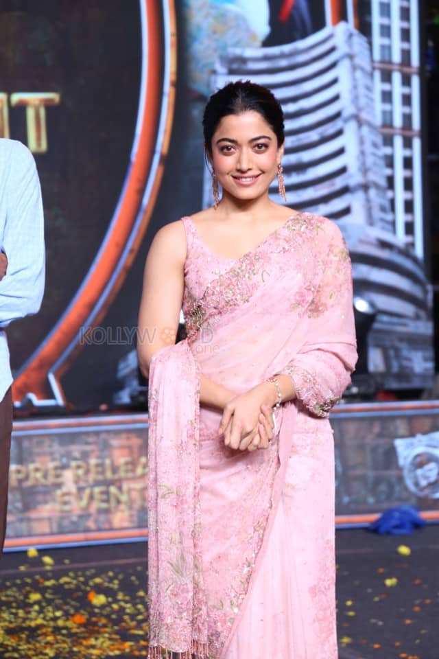 Heroine Rashmika Mandanna at Kuberaa Movie Pre Release Event Photos 29