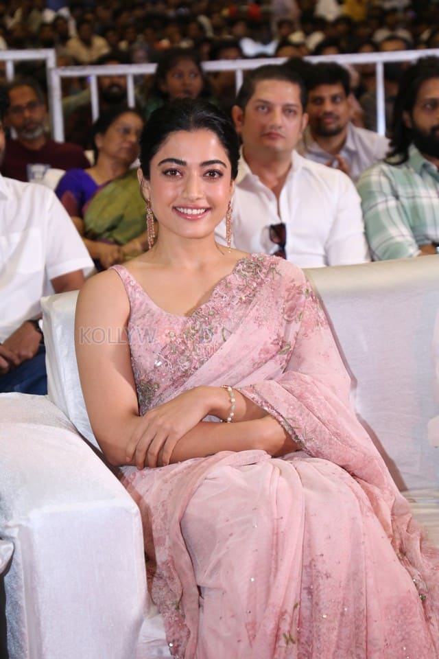 Heroine Rashmika Mandanna at Kuberaa Movie Pre Release Event Photos 37